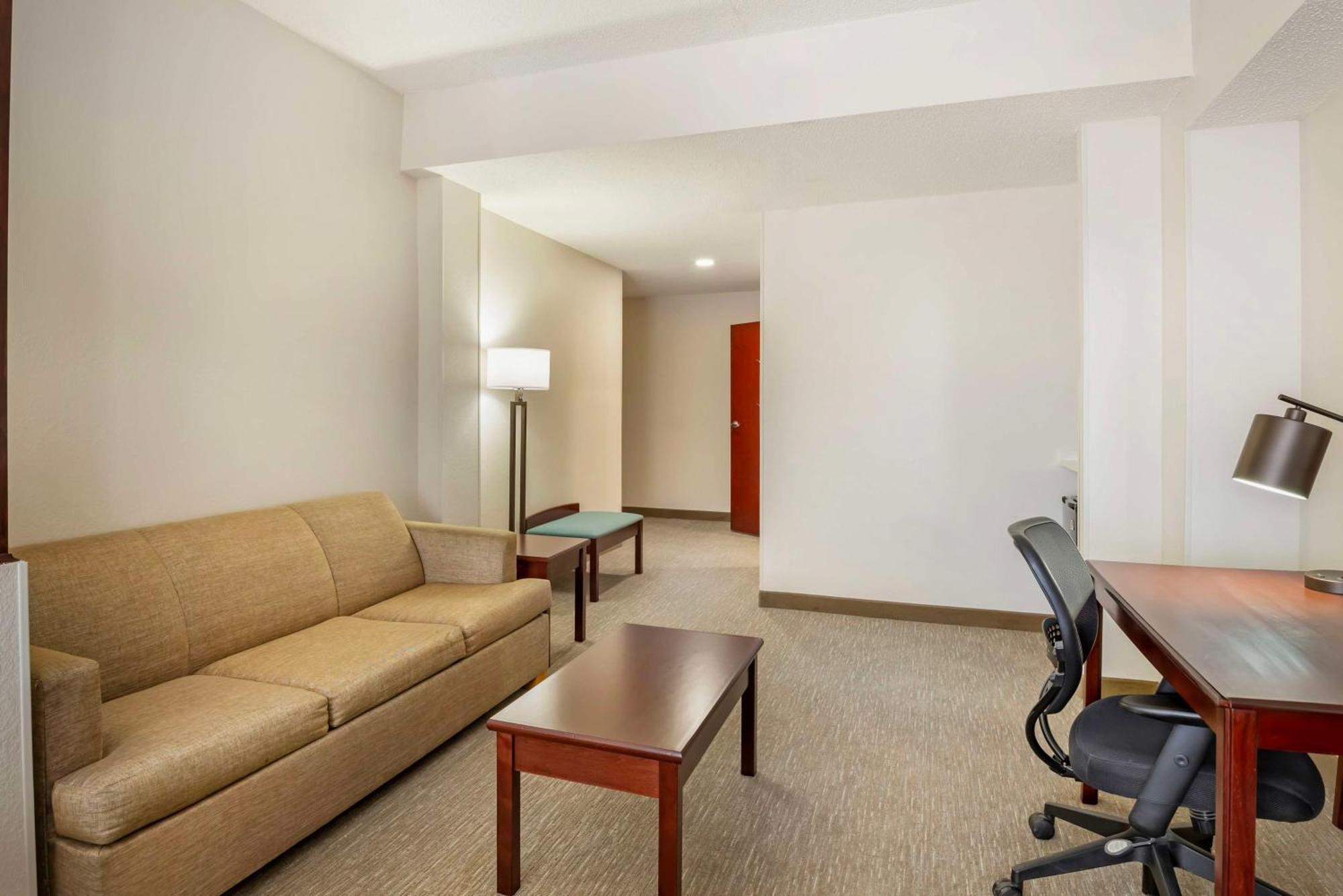 Best Western Plus Crossroads Inn & Suites Zion Crossroads Bagian luar foto