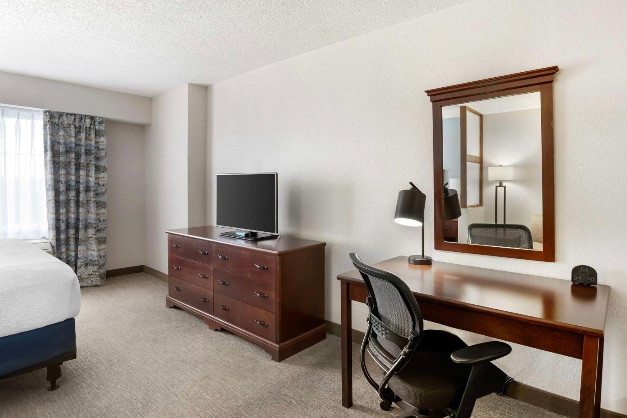 Best Western Plus Crossroads Inn & Suites Zion Crossroads Bagian luar foto