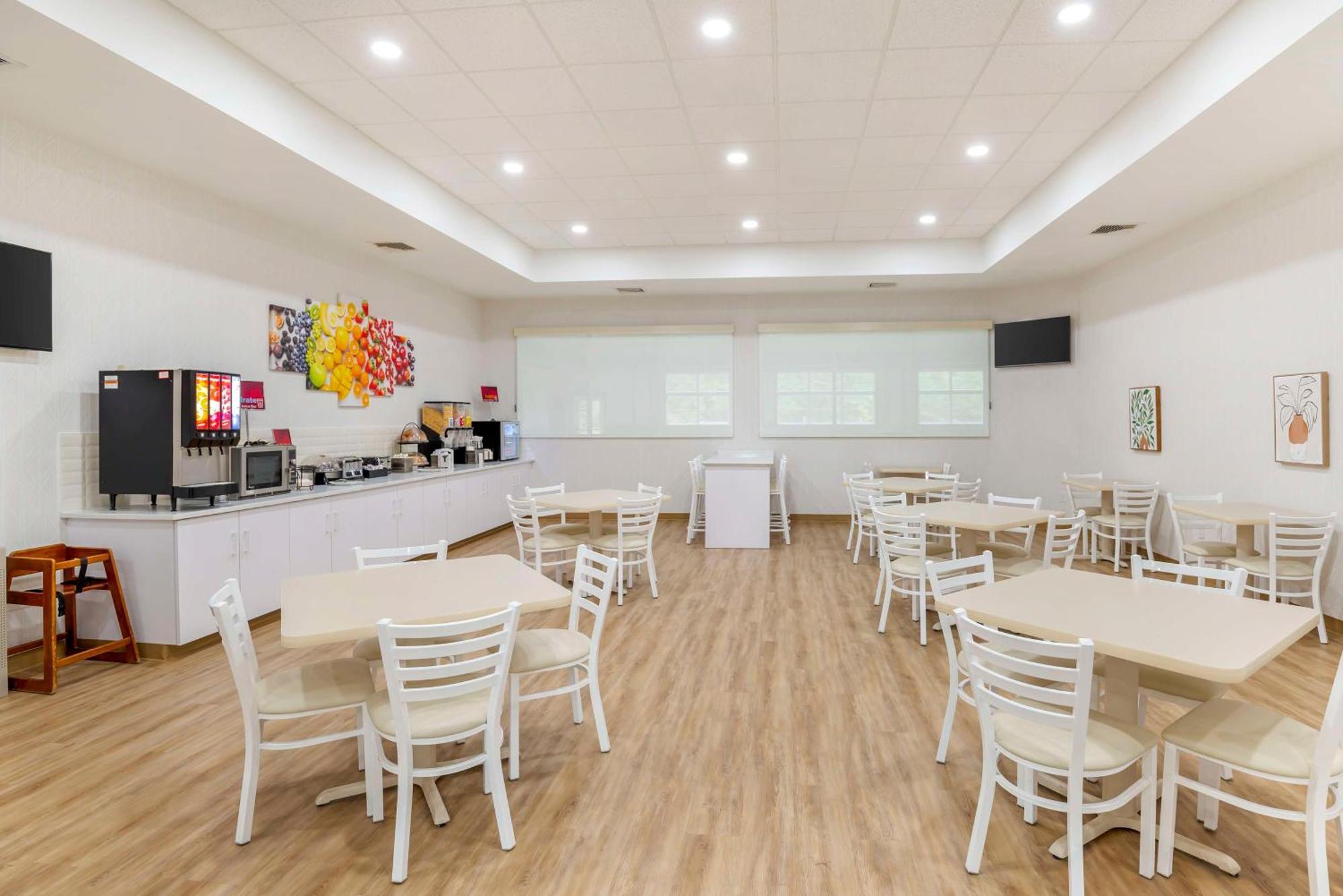 Best Western Plus Crossroads Inn & Suites Zion Crossroads Bagian luar foto