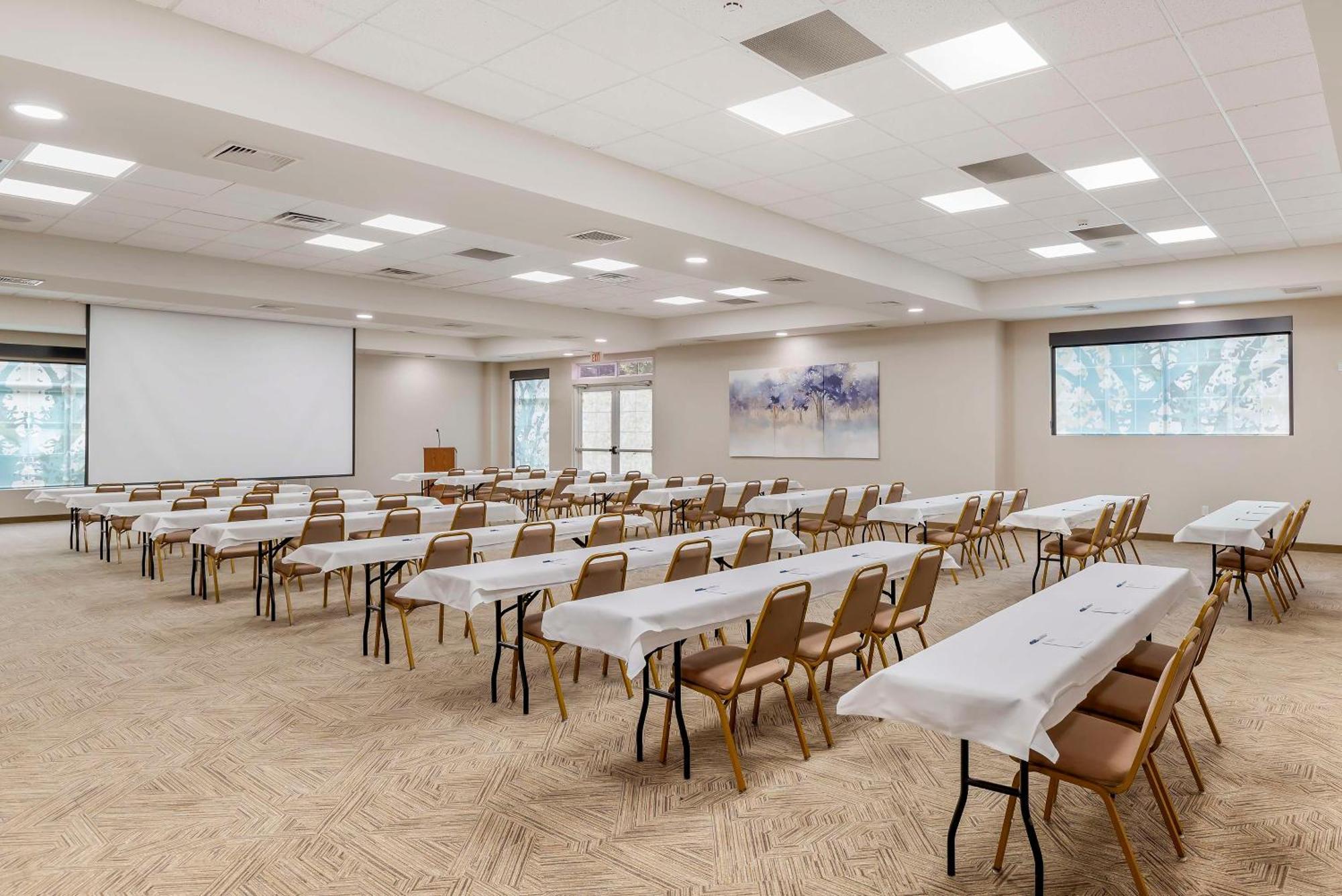 Best Western Plus Crossroads Inn & Suites Zion Crossroads Bagian luar foto